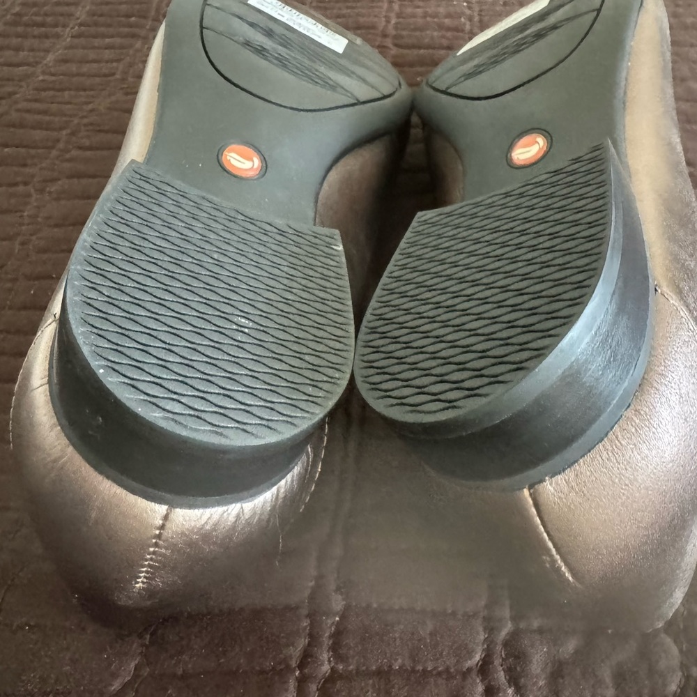 Clarks Dark Brown Leather Flats - Picture 5 of 14